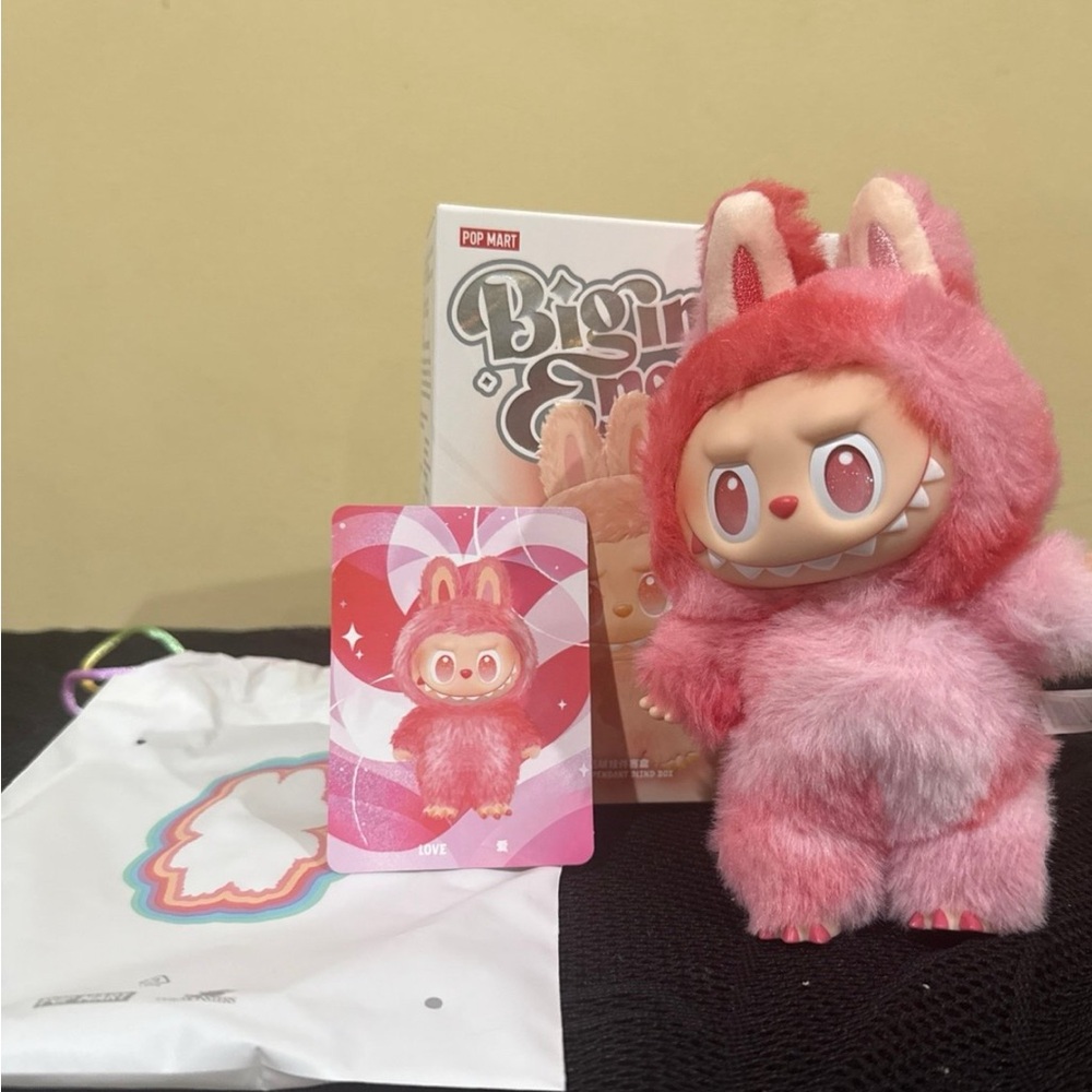 Big Into Energy Labubu (-LOVE)